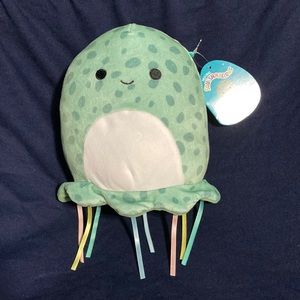 Squishmallow NWT Forina the Jellyfish 7”